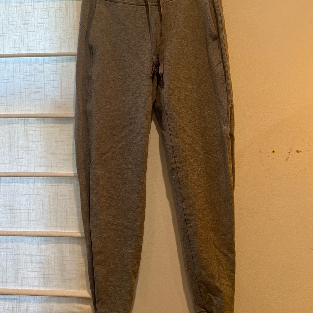 Lululemon grey Joggers - Picture 6 of 6